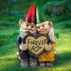 Garden Gnome Couple Statue – Resin Gnomes in Love Ornament